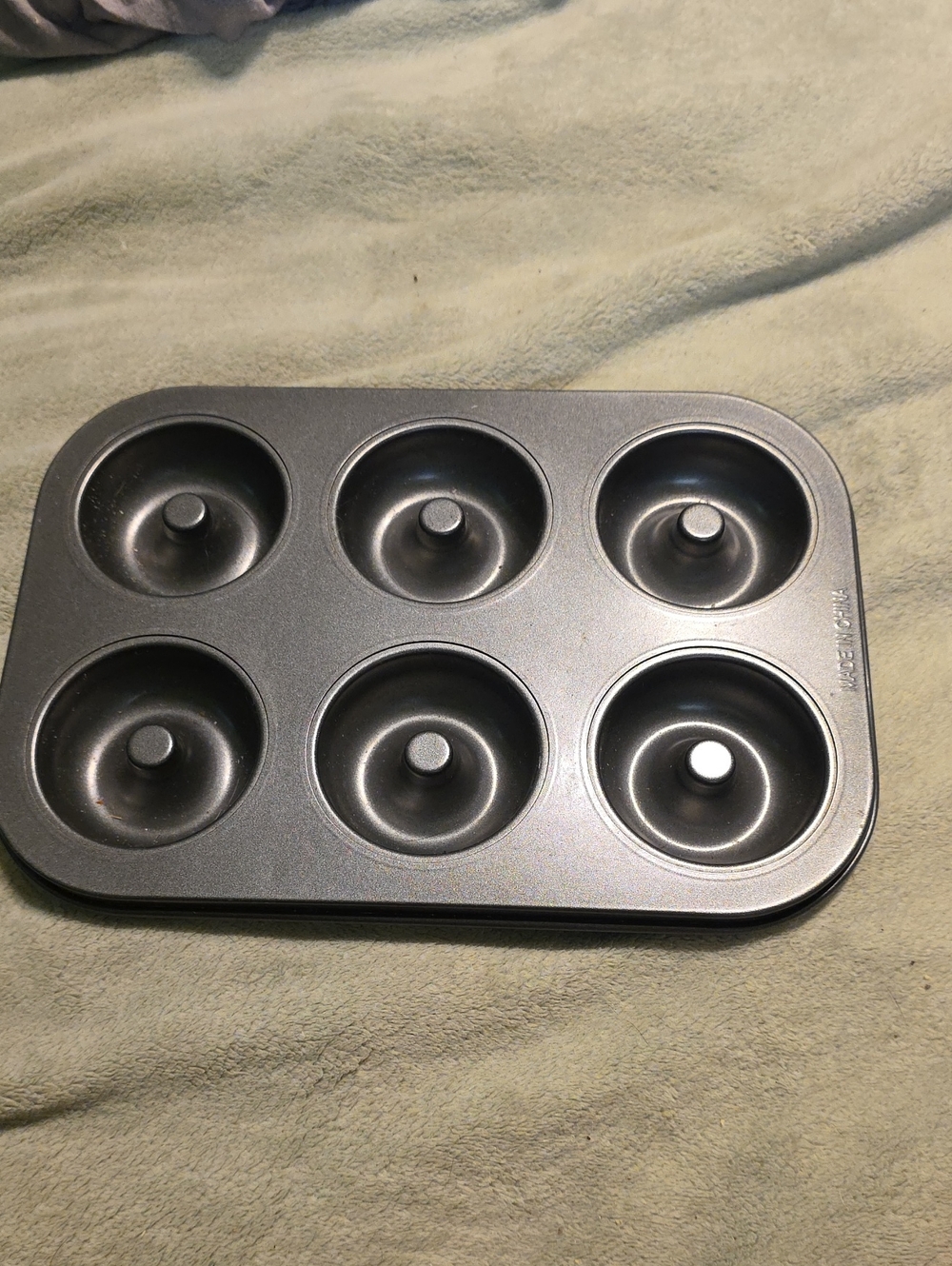 Non-Brand 6-Cup Metallic Gray Donut Baking Pan